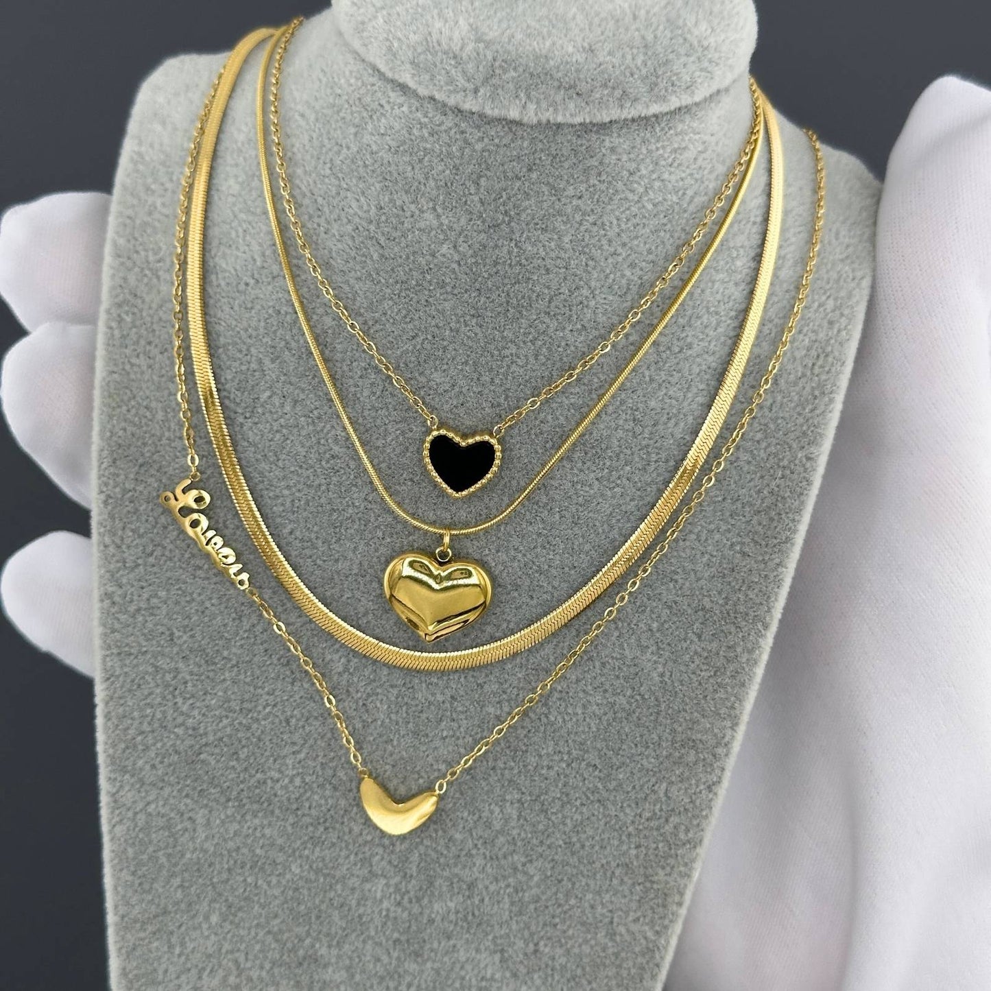 18K gold plated Stainless steel  Hearts necklace, Intensity