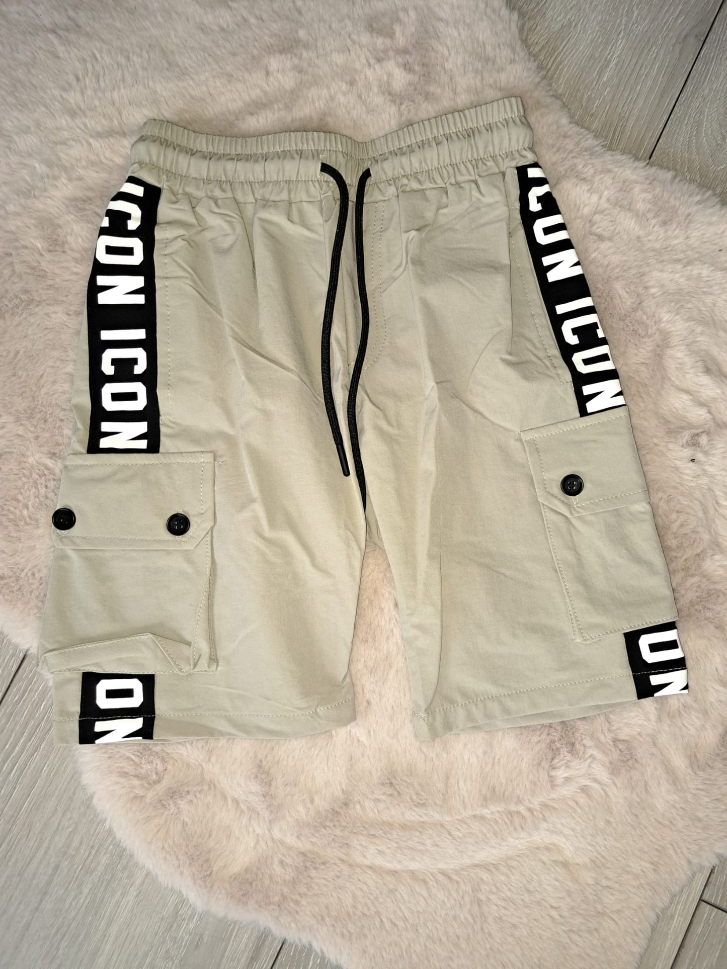 Icon korte broek jongens in creme en zwart